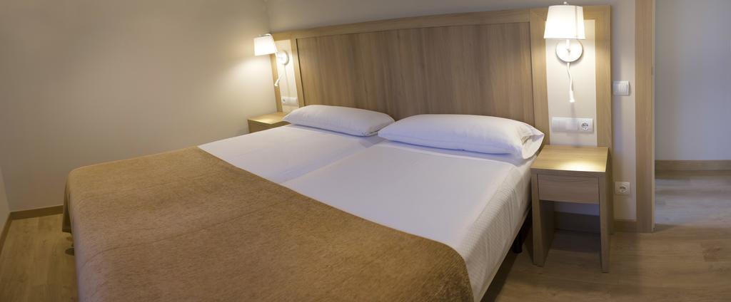 Apartamentos Voramar كاستيلديفيلس المظهر الخارجي الصورة